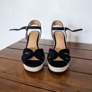 American Eagle Faux Suede Wedges